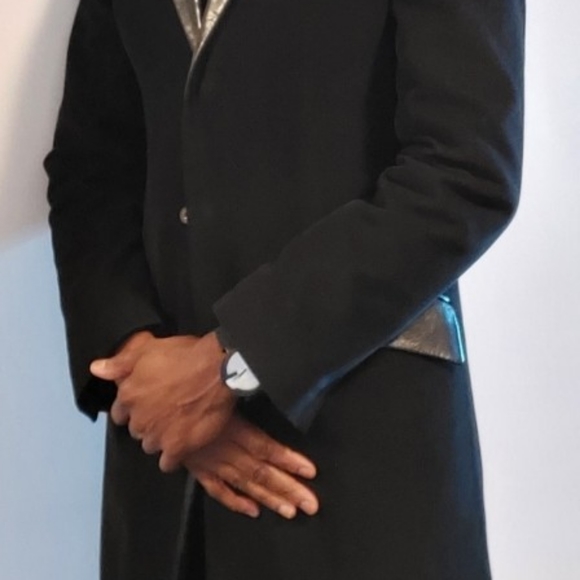 Coat - Picture 3 of 4